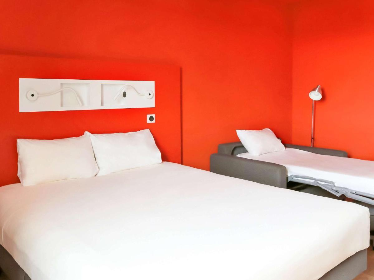 Ibis Budget Geneve Saint Genis Pouilly Exterior photo